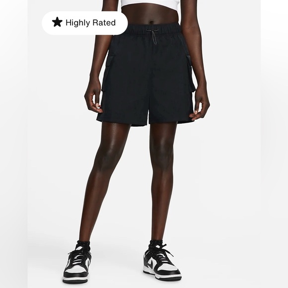 Nike Sportswear Essential Women's Woven High-Rise Shorts Size M Black DM6247-010 - Picture 7 of 13